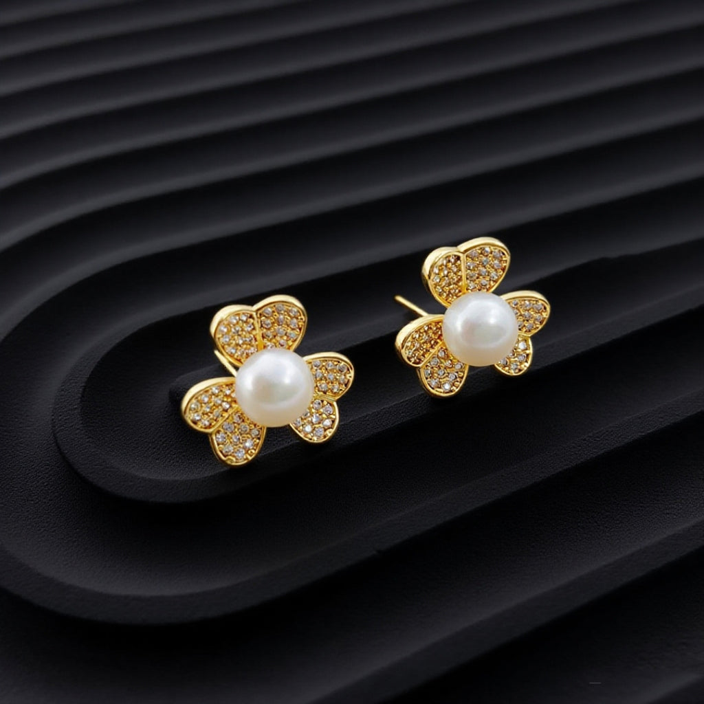 Lucky Clover Pearl Stud Earrings