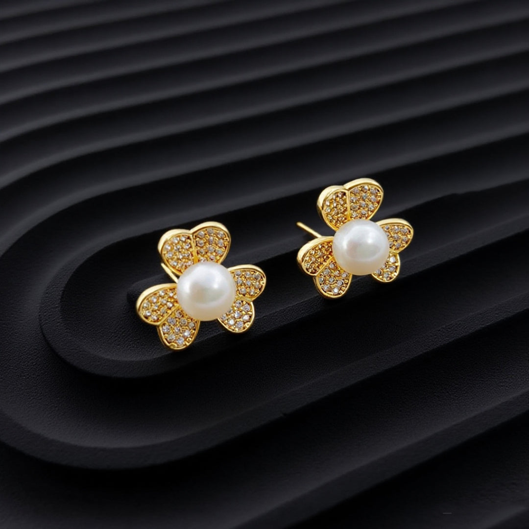 Lucky Clover Pearl Stud Earrings