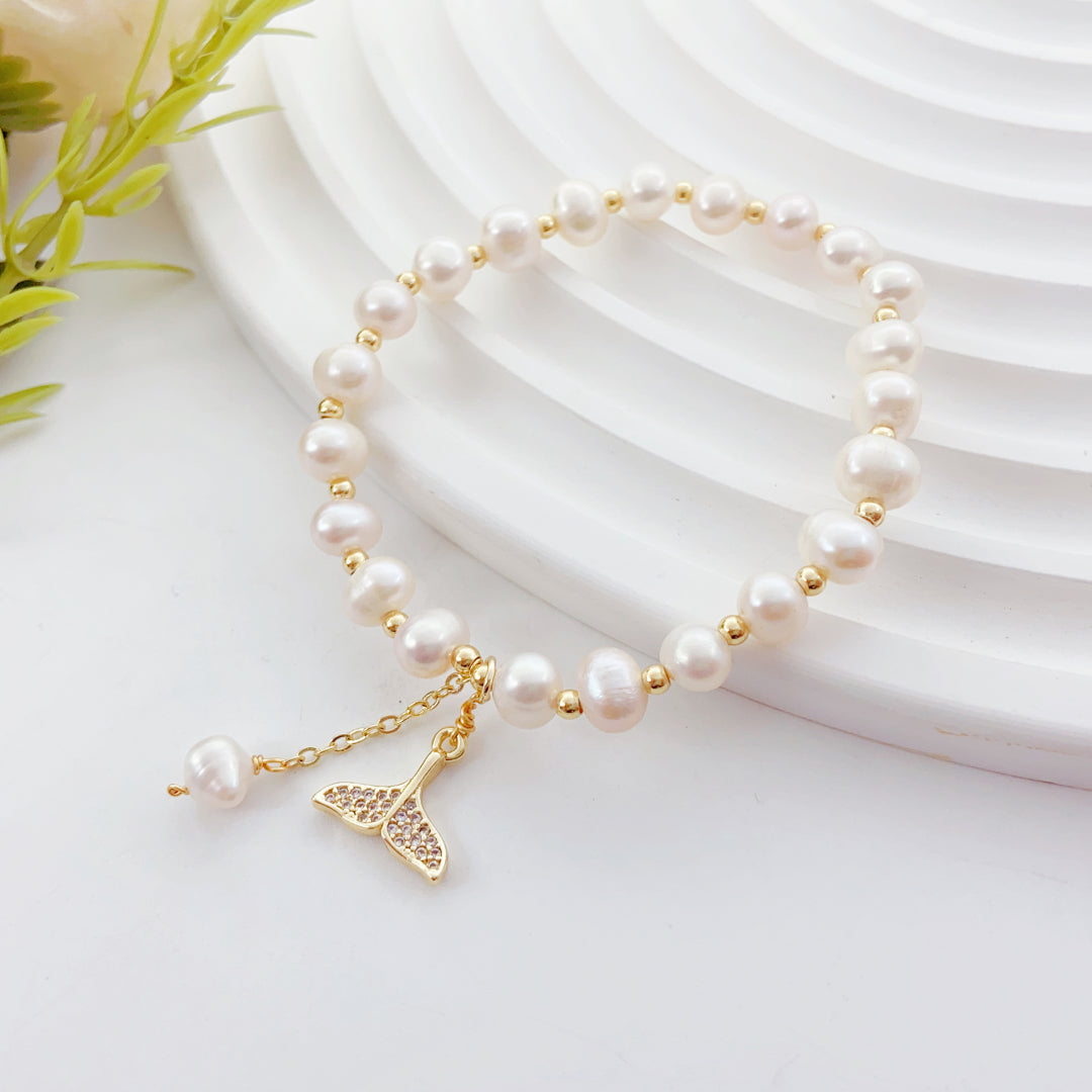 Mermaid Tail Pearl Bracelet