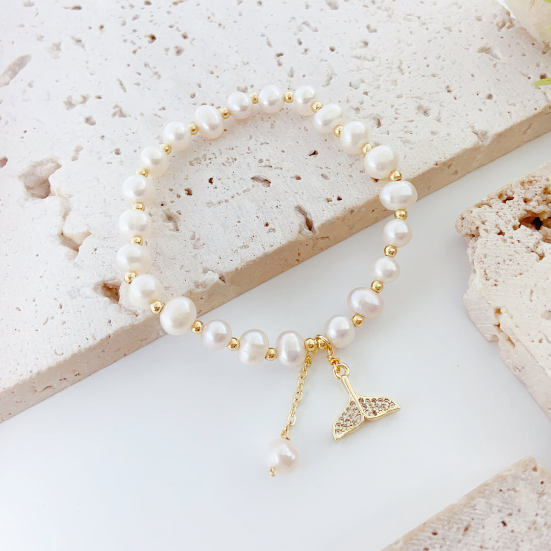 Mermaid Tail Pearl Bracelet