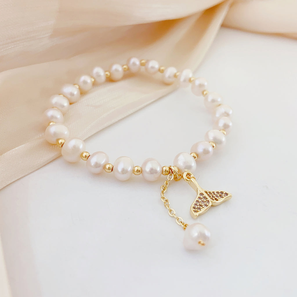 Mermaid Tail Pearl Bracelet