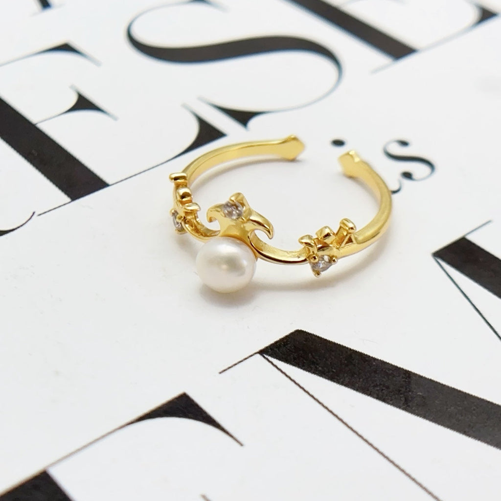 Golden Bloom Pearl Ring
