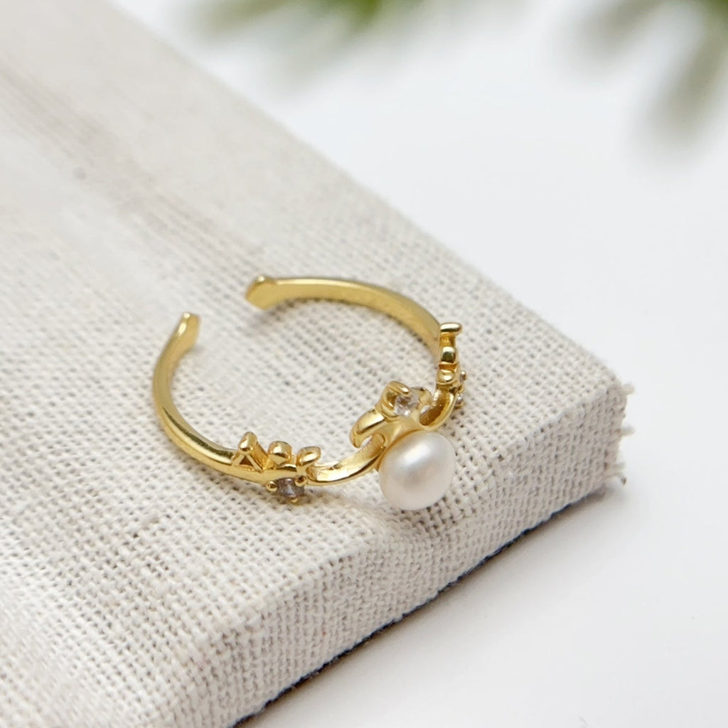 Golden Bloom Pearl Ring