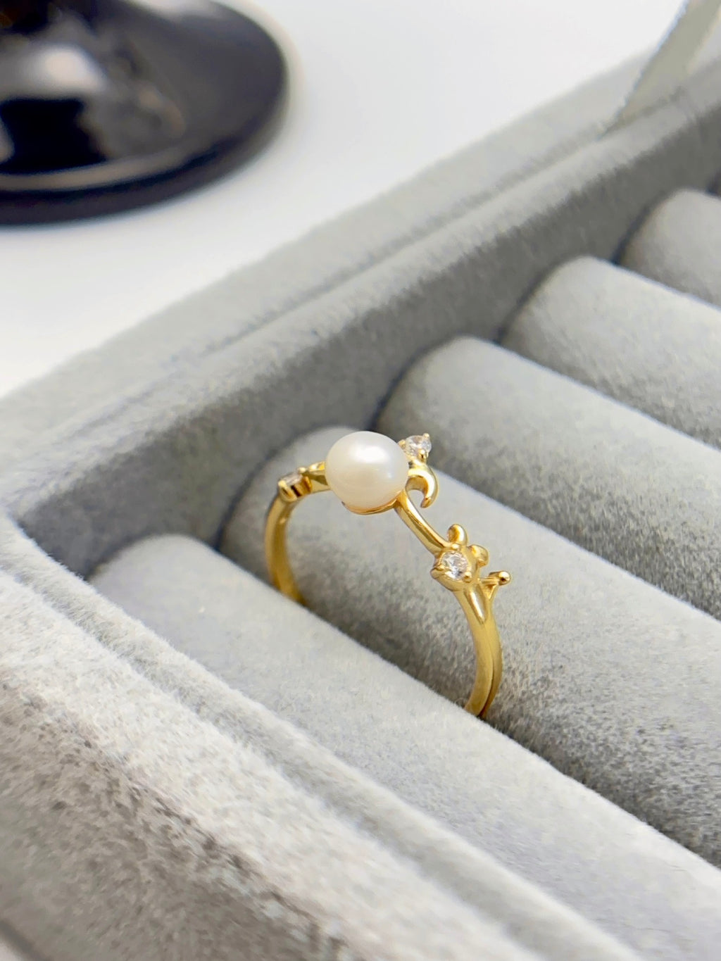 Golden Bloom Pearl Ring