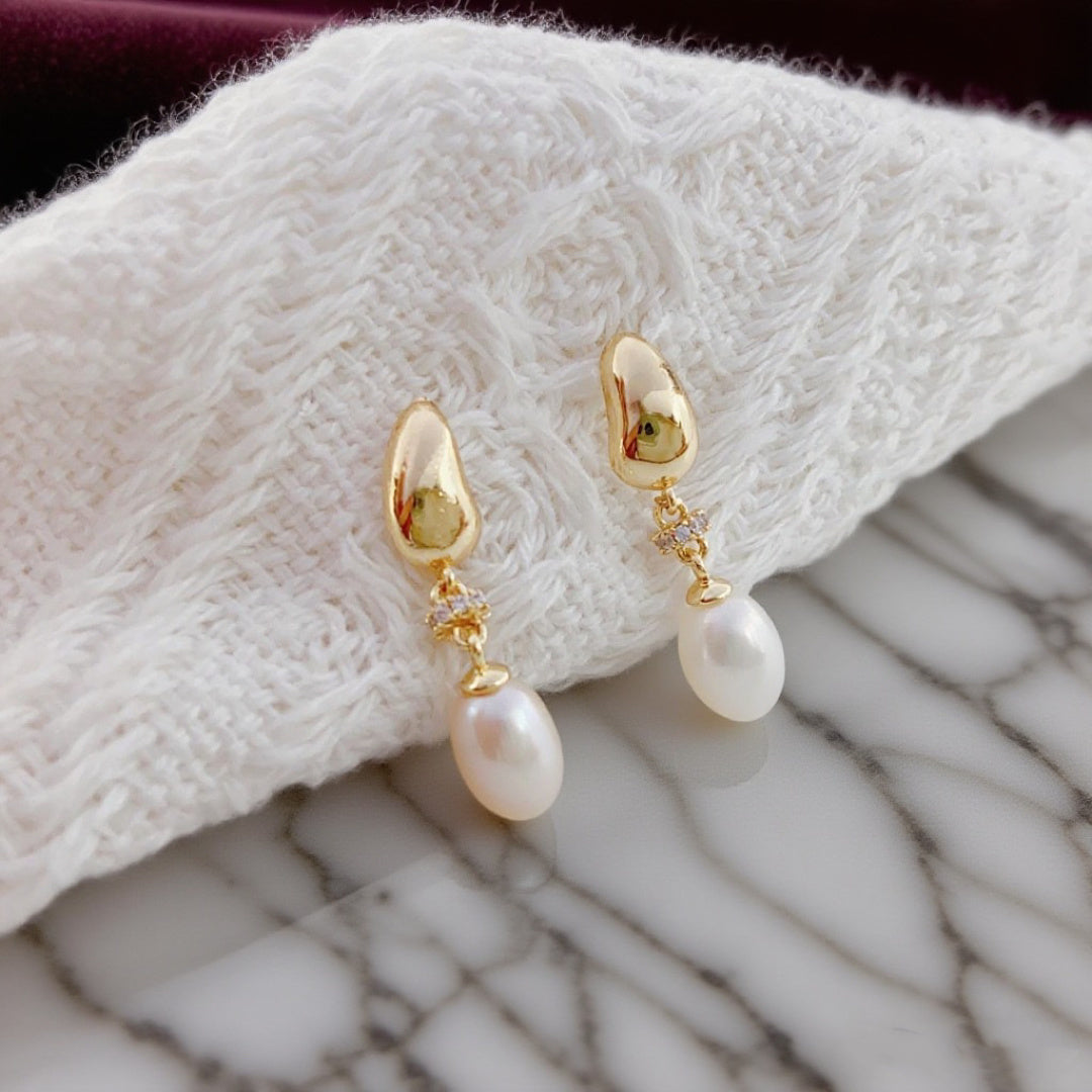 Tea drop Pearl Earrings