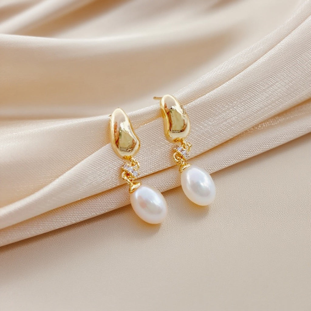 Tea drop Pearl Earrings