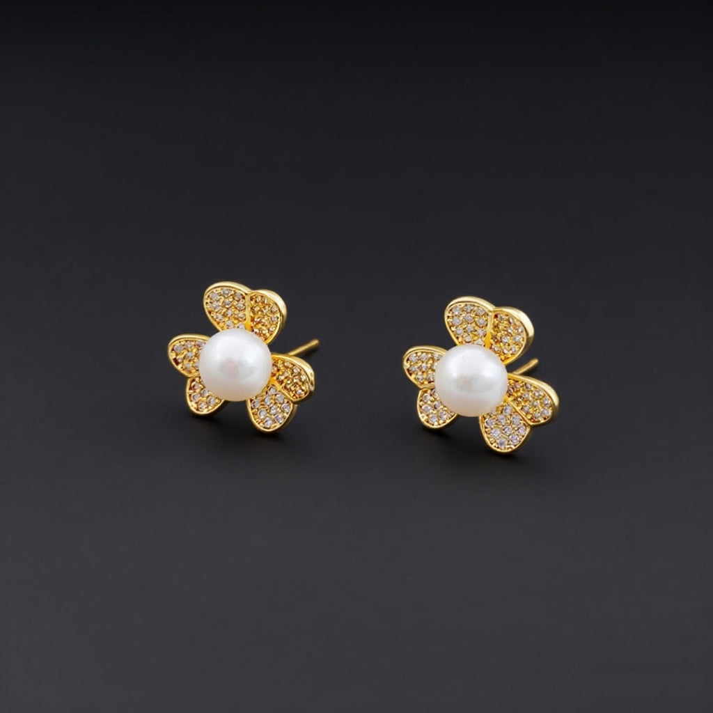 Lucky Clover Pearl Stud Earrings