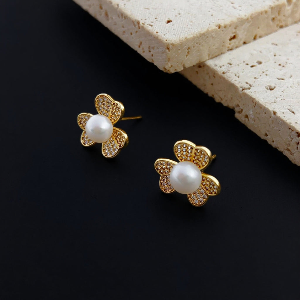 Lucky Clover Pearl Stud Earrings