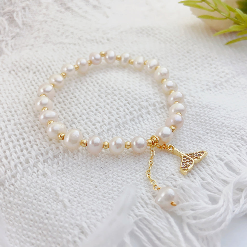 Mermaid Tail Pearl Bracelet