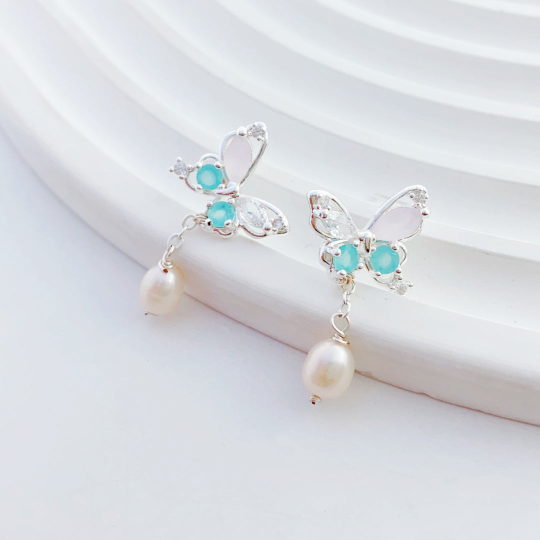 Mist Pearl Dangle Earrings