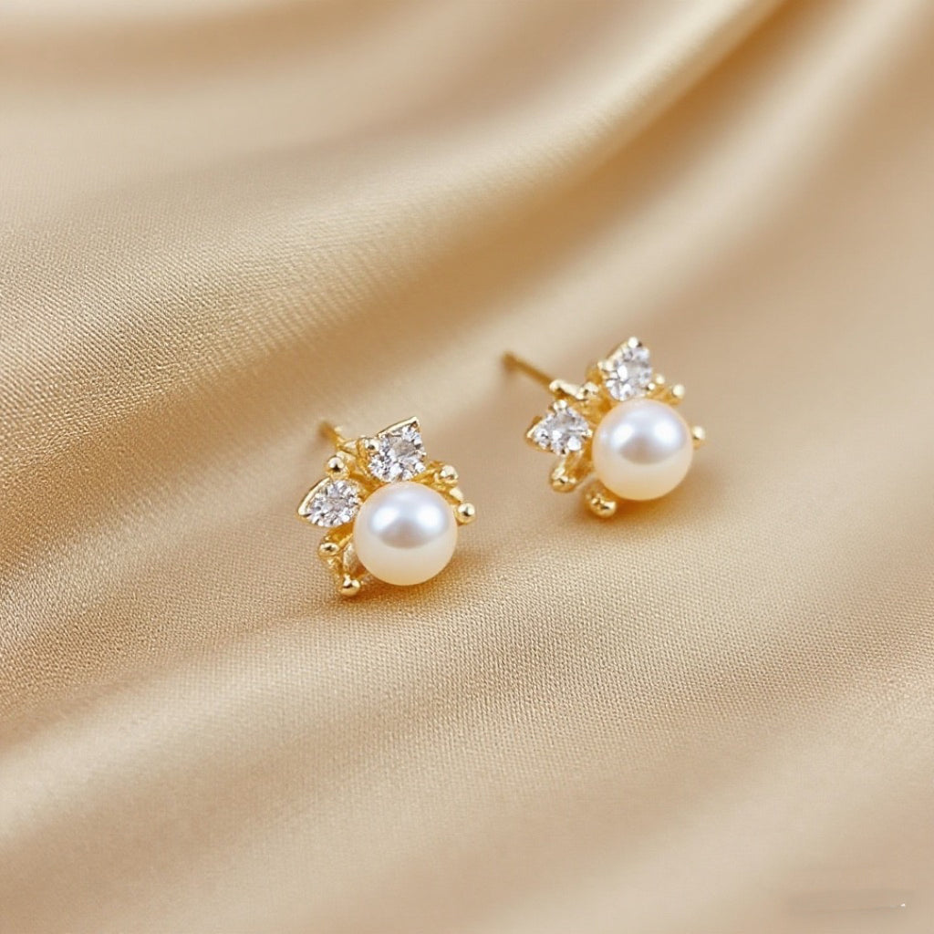 Frost‑Petal Pearl Stud Earrings