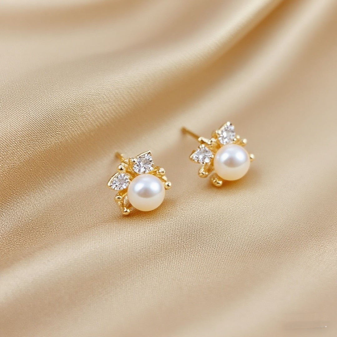 Frost‑Petal Pearl Stud Earrings